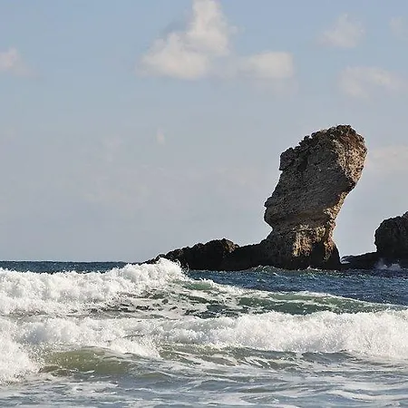 Lara Konuk Evi בית הארחה Vize