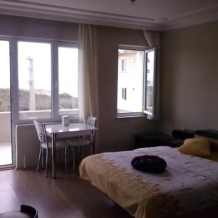 Lara Konuk Evi Guest house 3*
