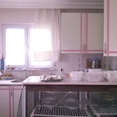 Guest house Lara Konuk Evi Vize
