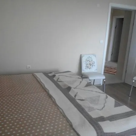 Lara Konuk Evi