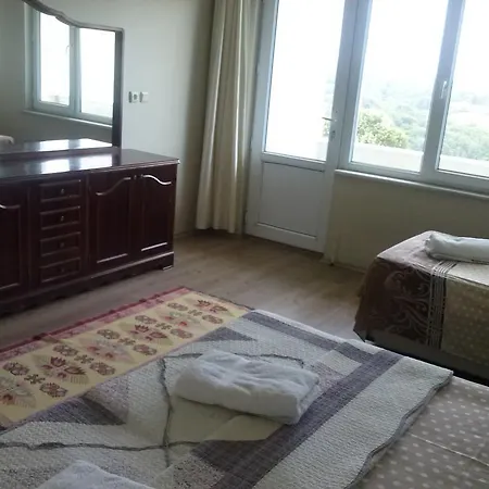 Lara Konuk Evi Guest house
